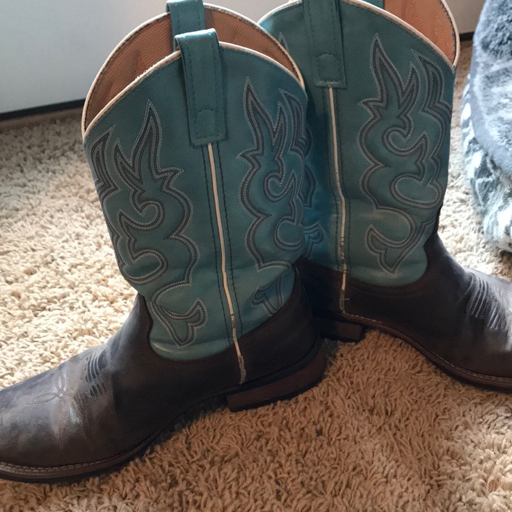 Women’s Laredo squared toe Turquoise cowboy boots